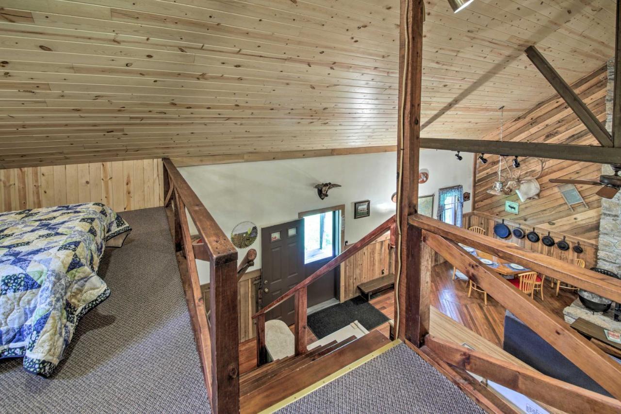 Waters Edge Retreat With Deck On Patoka Lake! Taswell Exterior photo